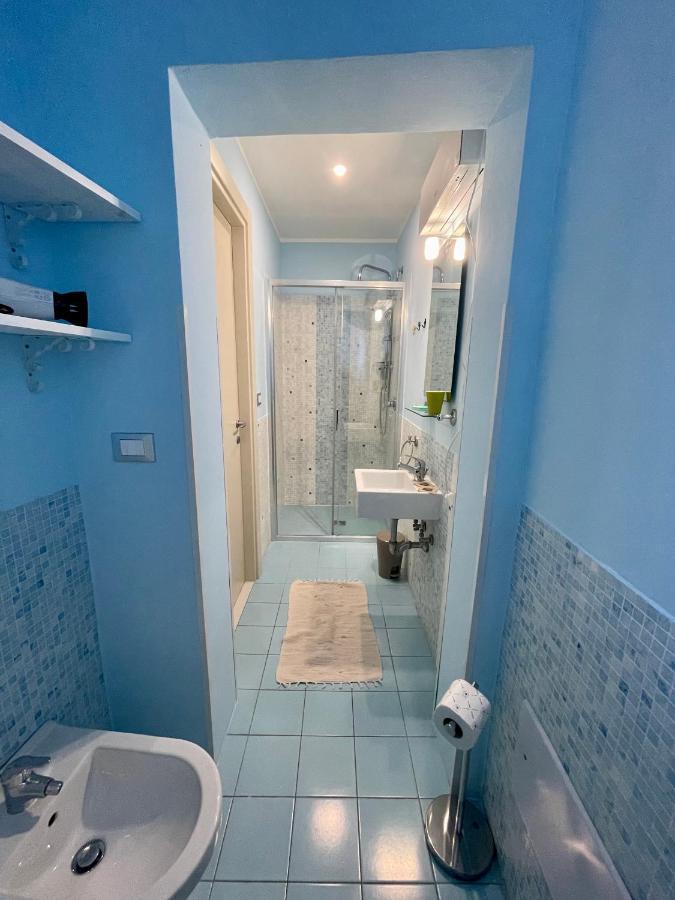 4 Balconi Rooms Paladini B&B E Appartamenti Lecce Ngoại thất bức ảnh