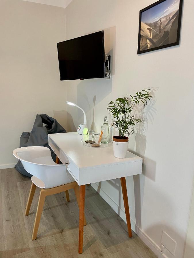 4 Balconi Rooms Paladini B&B E Appartamenti Lecce Ngoại thất bức ảnh