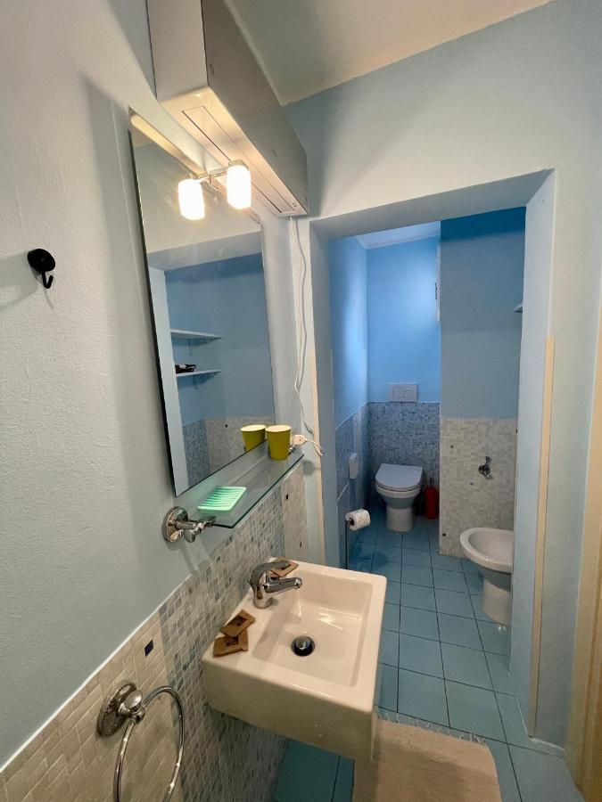 4 Balconi Rooms Paladini B&B E Appartamenti Lecce Ngoại thất bức ảnh