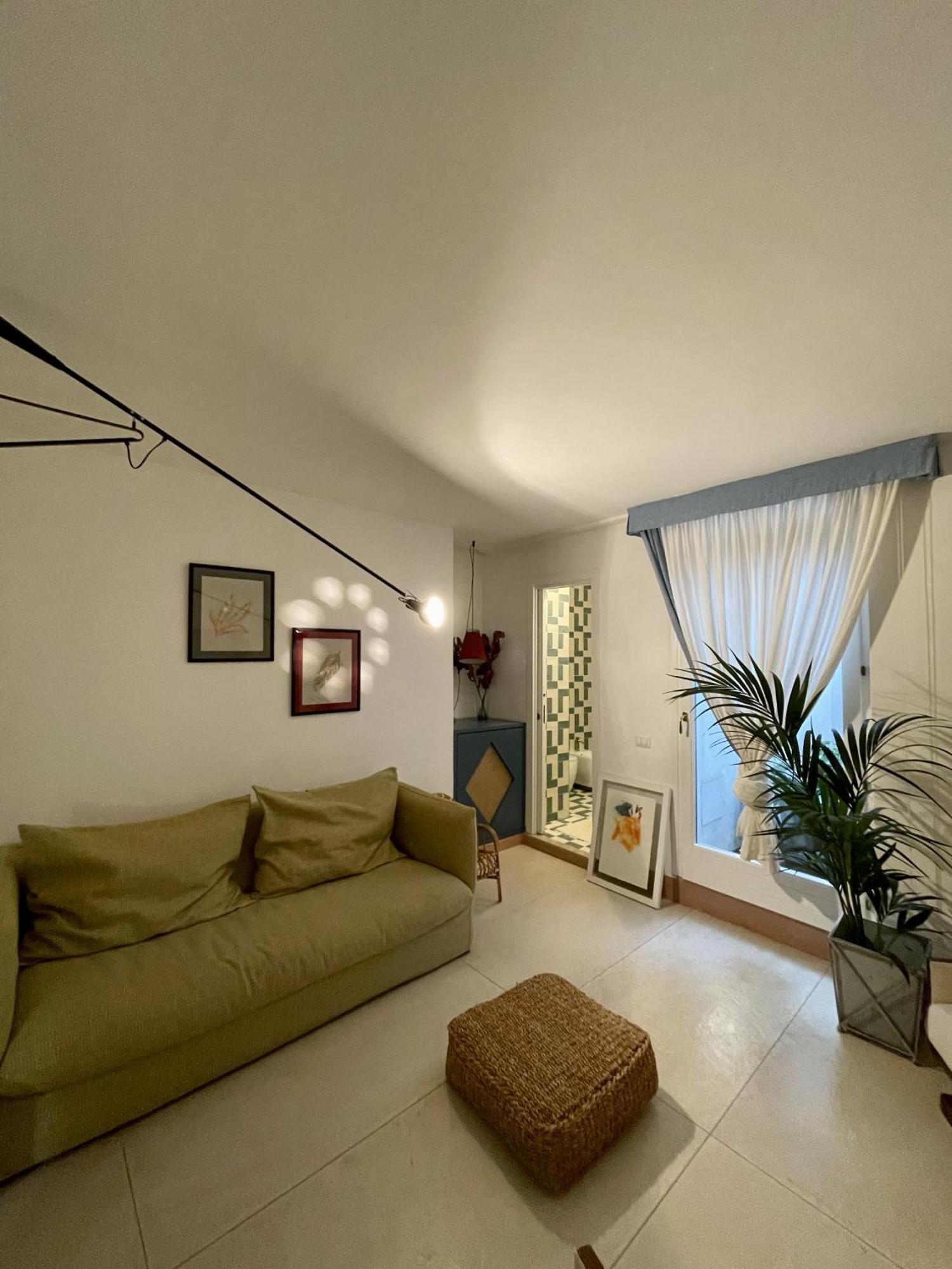 4 Balconi Rooms Paladini B&B E Appartamenti Lecce Ngoại thất bức ảnh