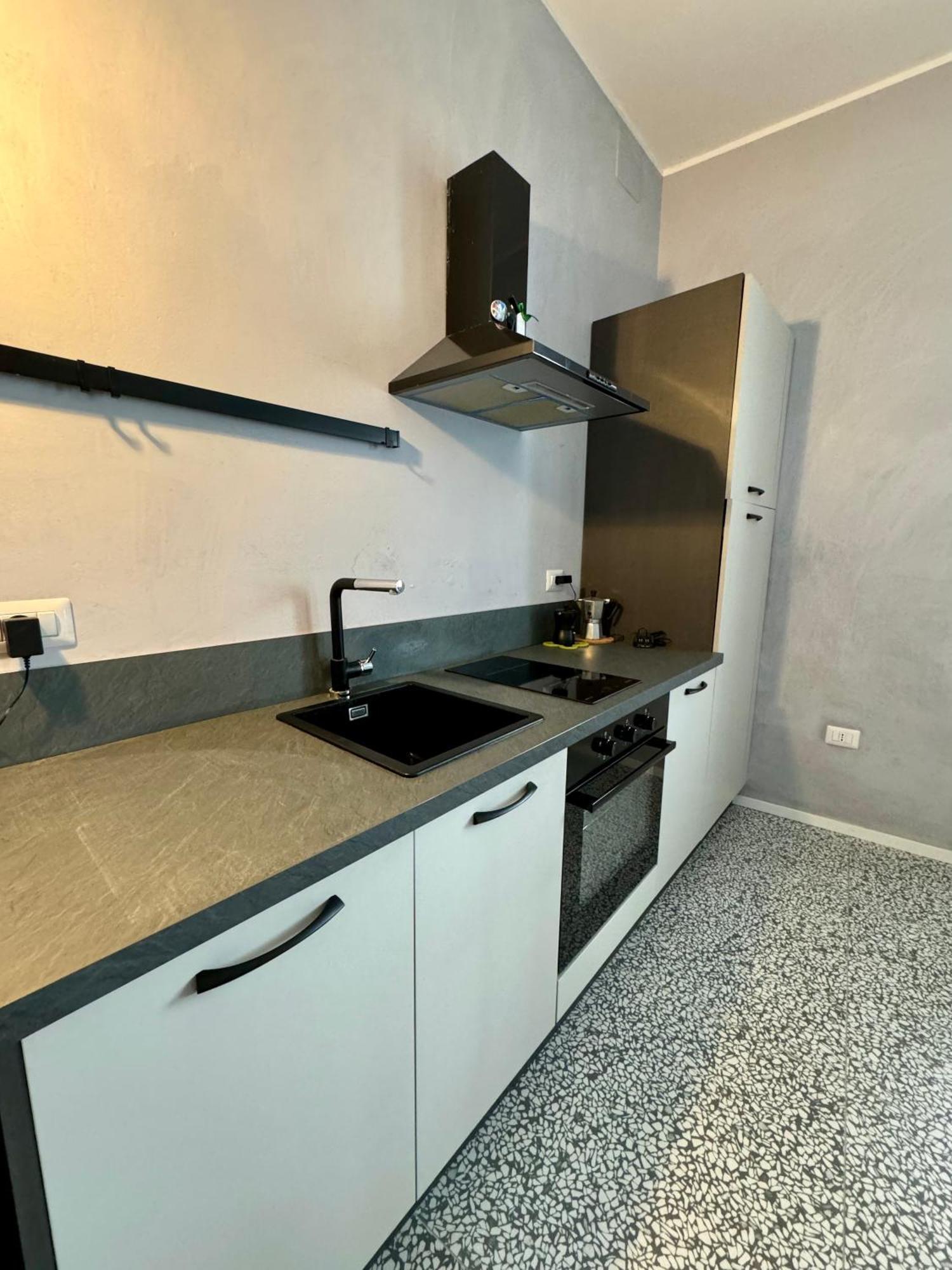 4 Balconi Rooms Paladini B&B E Appartamenti Lecce Ngoại thất bức ảnh