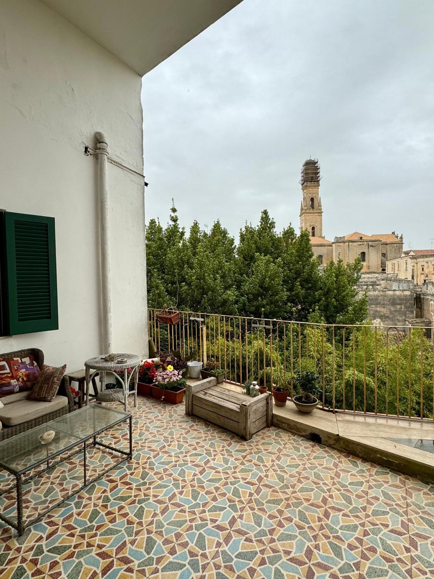 4 Balconi Rooms Paladini B&B E Appartamenti Lecce Ngoại thất bức ảnh